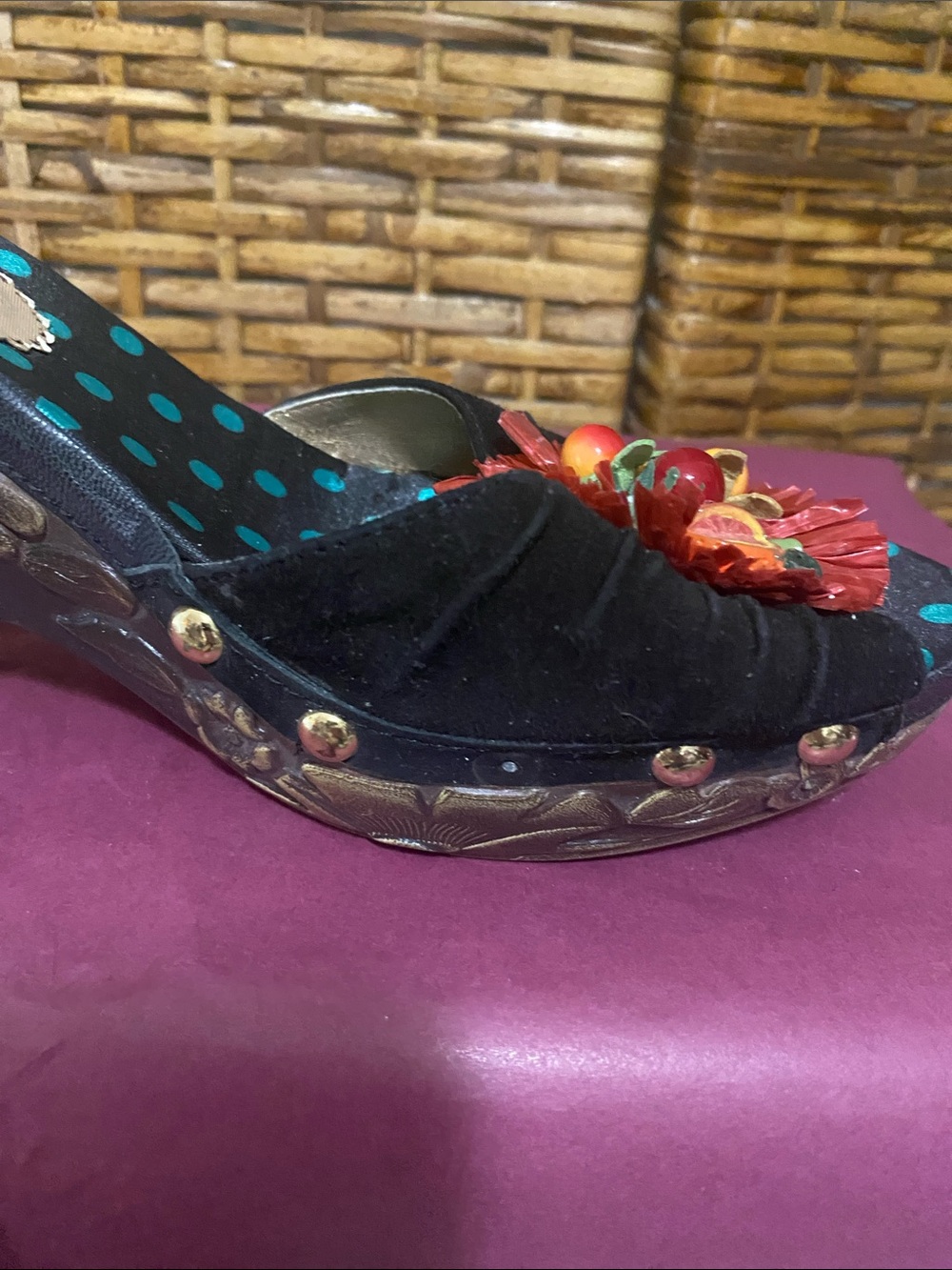 Poetic License All the Pretty Birds Fruit Salad Carved Wedge Sandals  7.5 *flaw - Picture 10 of 10